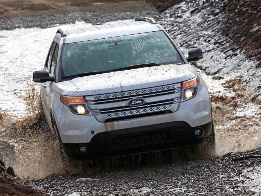  Ford Explorer 2010 года  (фото 27 из 30)